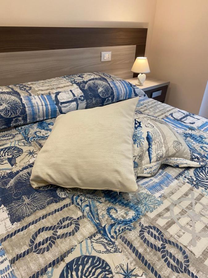 Good Night Moon Hotel Специя Екстериор снимка
