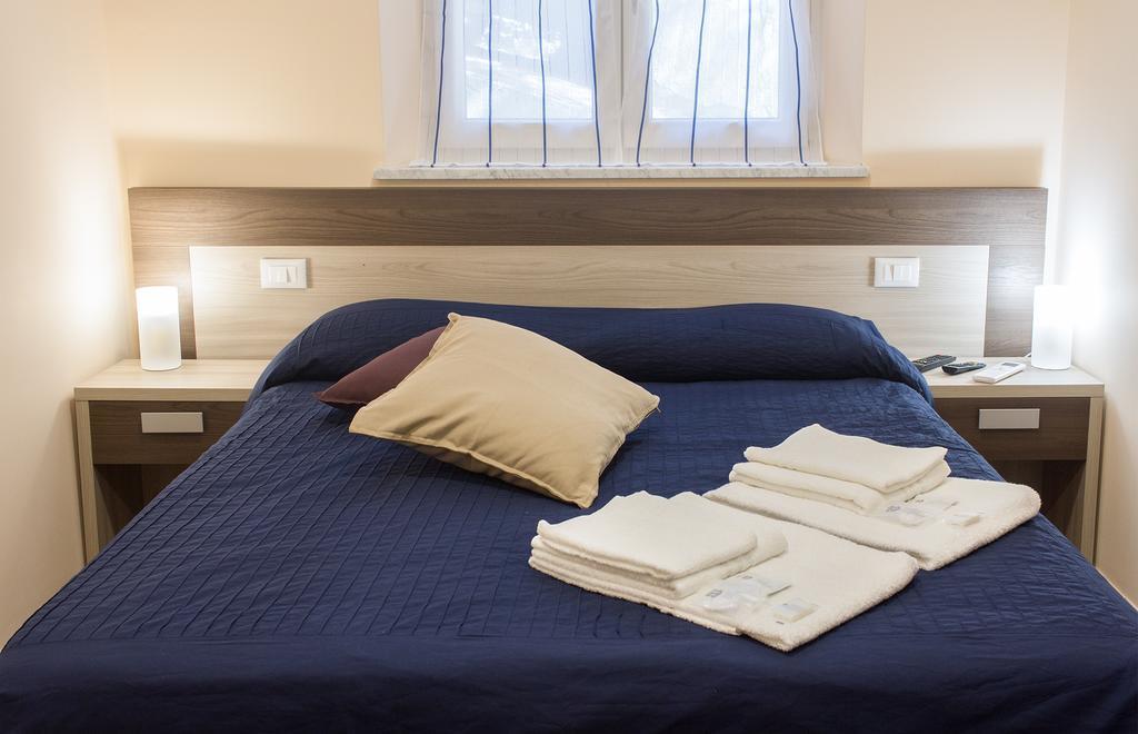Good Night Moon Hotel Специя Екстериор снимка